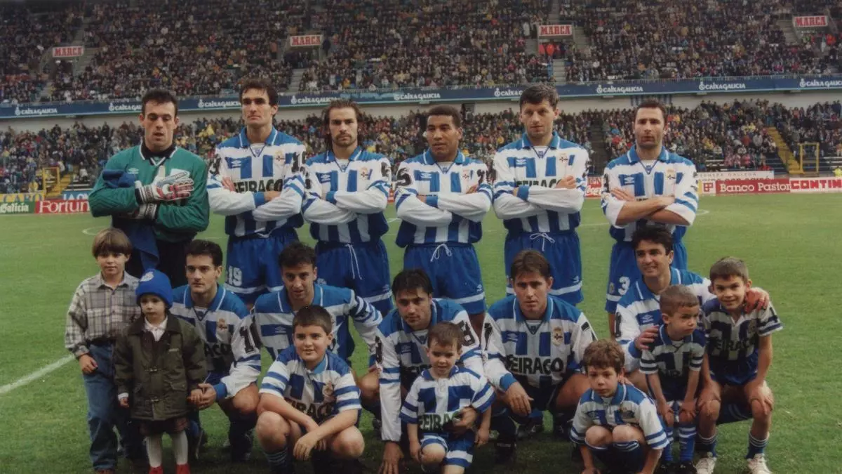 Un viaje inolvidable a la Recopa que jugó el Deportivo: «Aquel PSG, con Djorkaeff, era un equipazo»