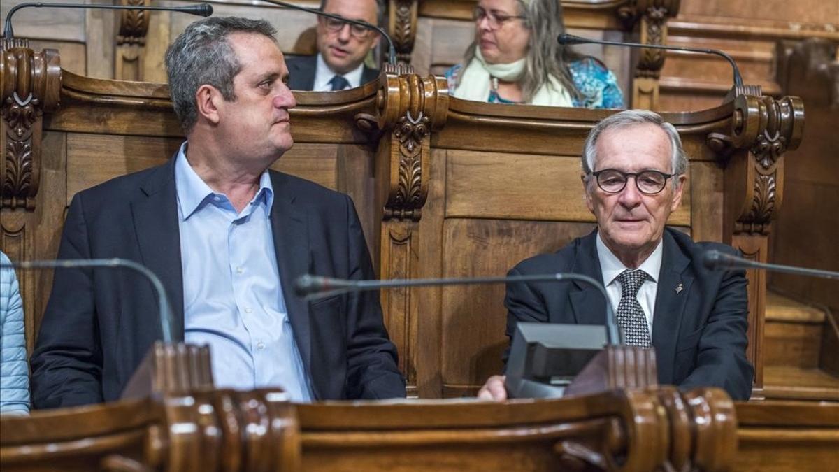 Joaquim Forn y Xavier Trias en el pleno del Ayuntamiento de Barcelona