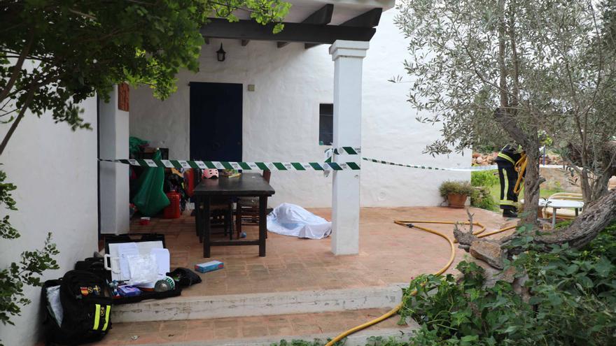 Las imágenes del incendio en Formentera en el que ha muerto un hombre de 39 años