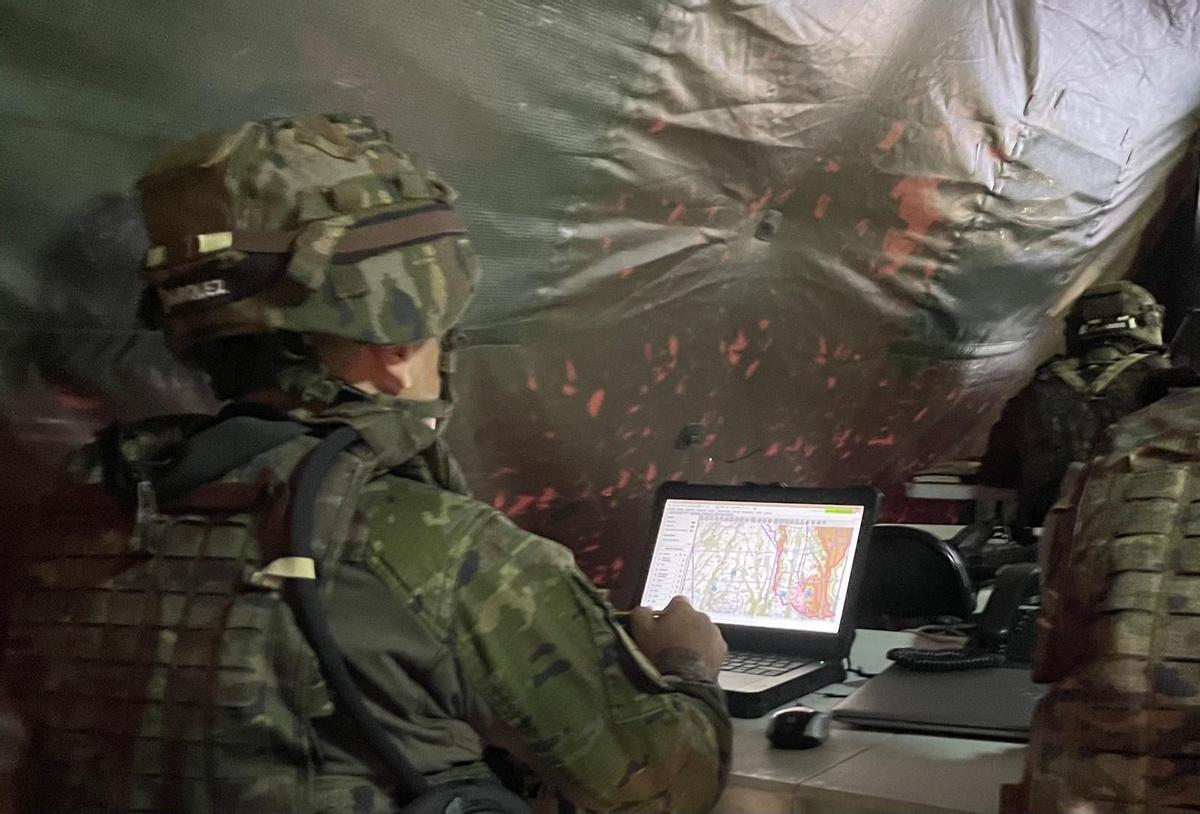 Europa prepara combatents d’intel·ligència artificial per a la guerra en el ciberespai amb un programa de l’espanyola Indra Europa prepara combatents d’intel·ligència artificial per a la guerra en el ciberespai amb un programa de l’espanyola Indra