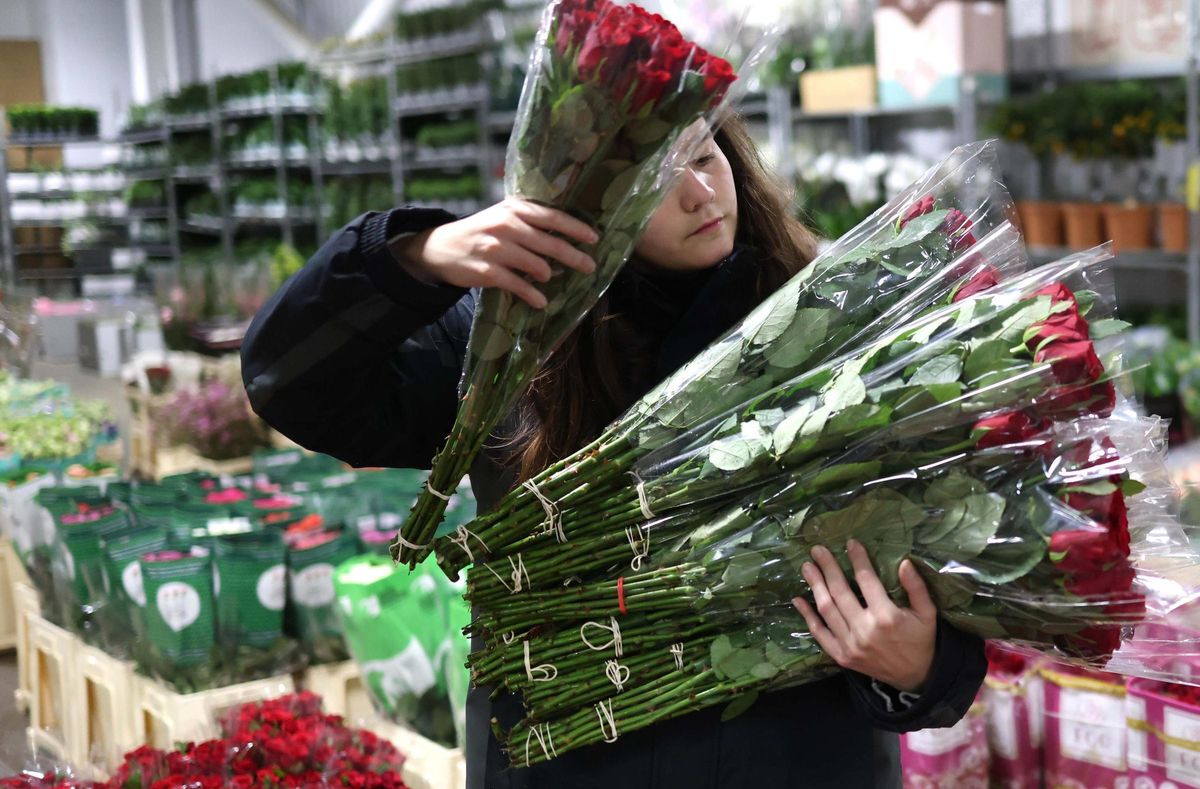 El mundo se prepara para celebrar San Valentín