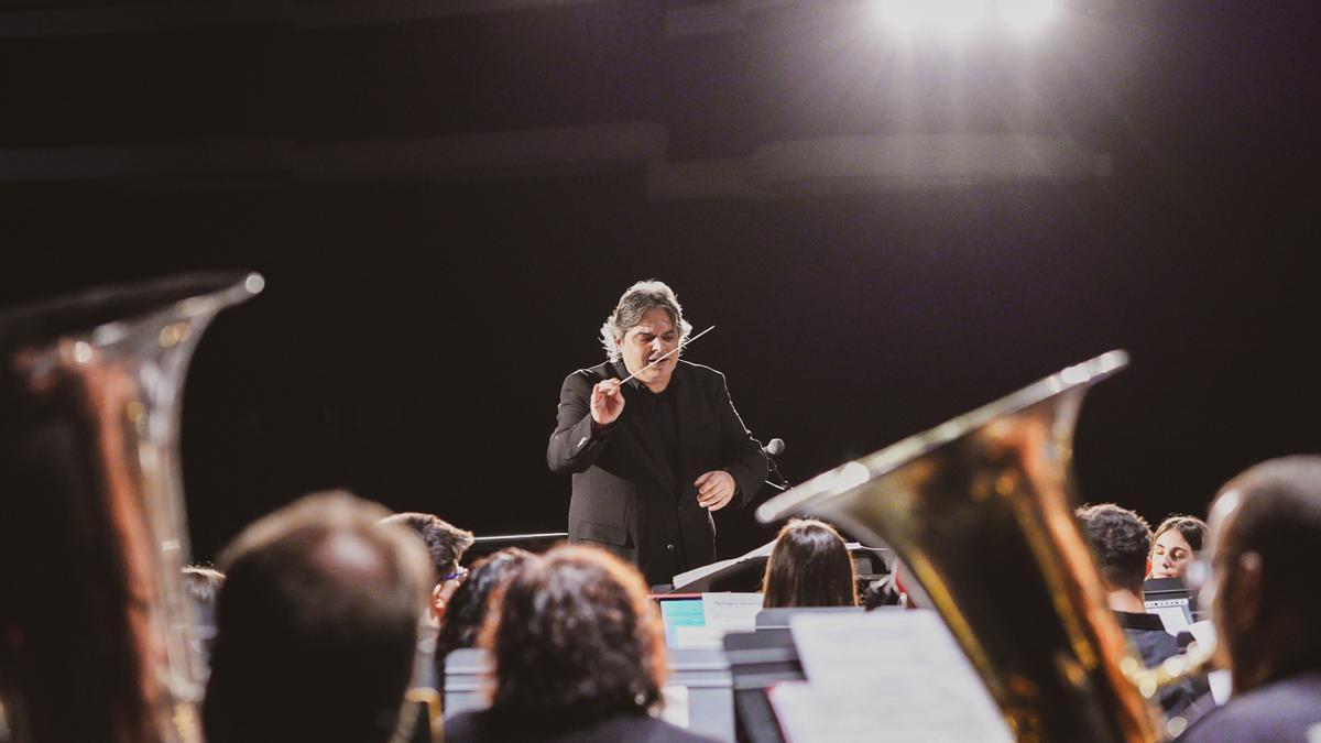 Concert de la Banda de Voluntaris de la FSMCV al Teatre Astoria de Xiva.