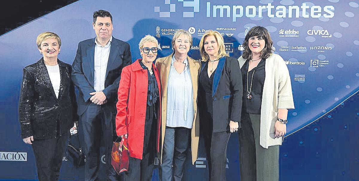 Marián Cano, presidenta de Avecal; César Quintanilla, presidente de Uepal; Rosana Perán, presidenta de Fice; Marcela Fernández, presidenta de Aepa; Pepa Ripoll, vicepresidenta; y Alba Seva, directiva de la misma asociación.