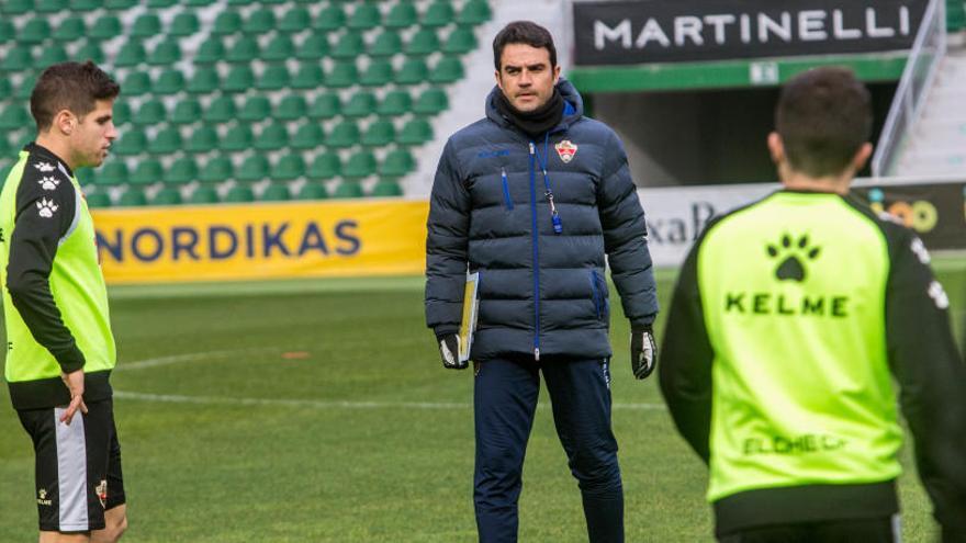 Hevías, esta tarde, durante el entrenamiento realizado en el Martínez Valero