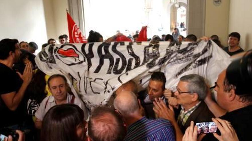 La Fiscalia ordena investigar el boicot a l&#039;acte de Societat Civil a la UB