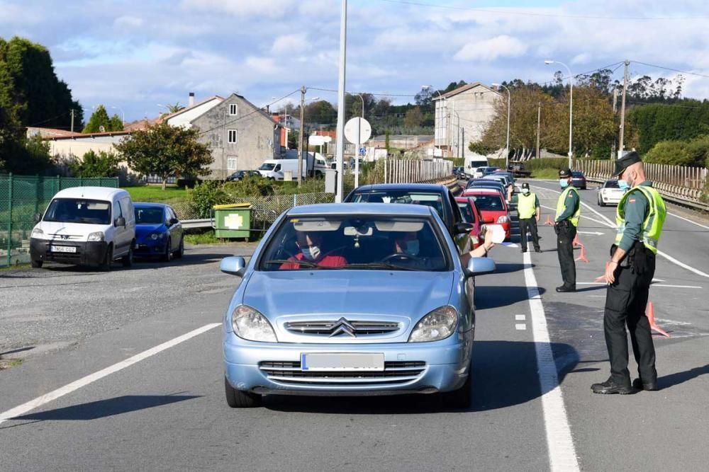 El cierre perimetral de A Coruña provoca atascos en las principales vías