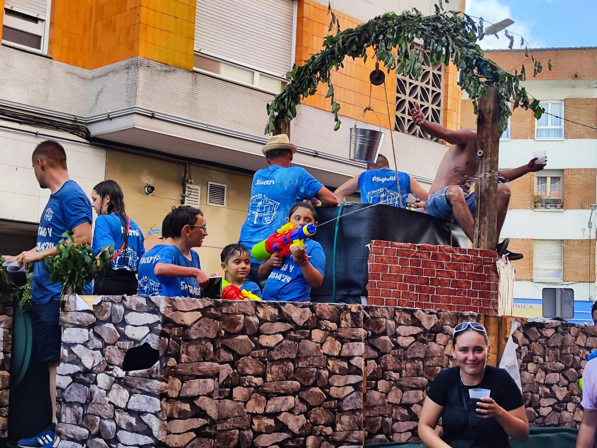 Grado se remoja por Santiago y Santa Ana