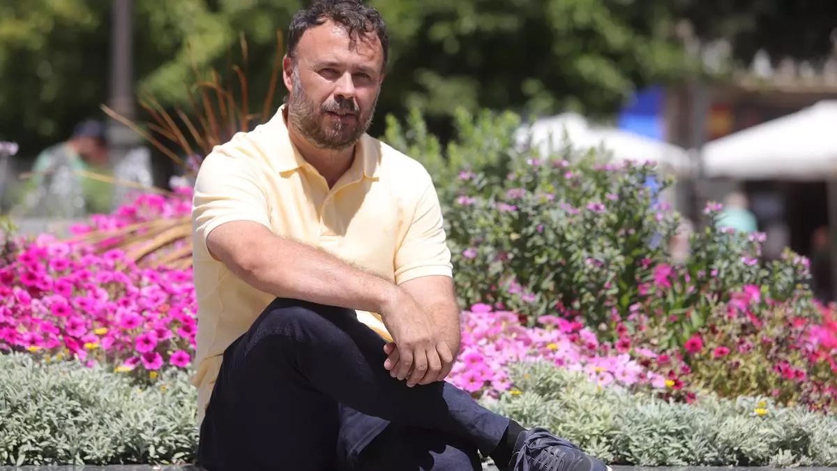 Juan Serrano, presidente de la Federación de Peñas Cordobesas: «Es un error decir que las peñas no tienen que saber de política»