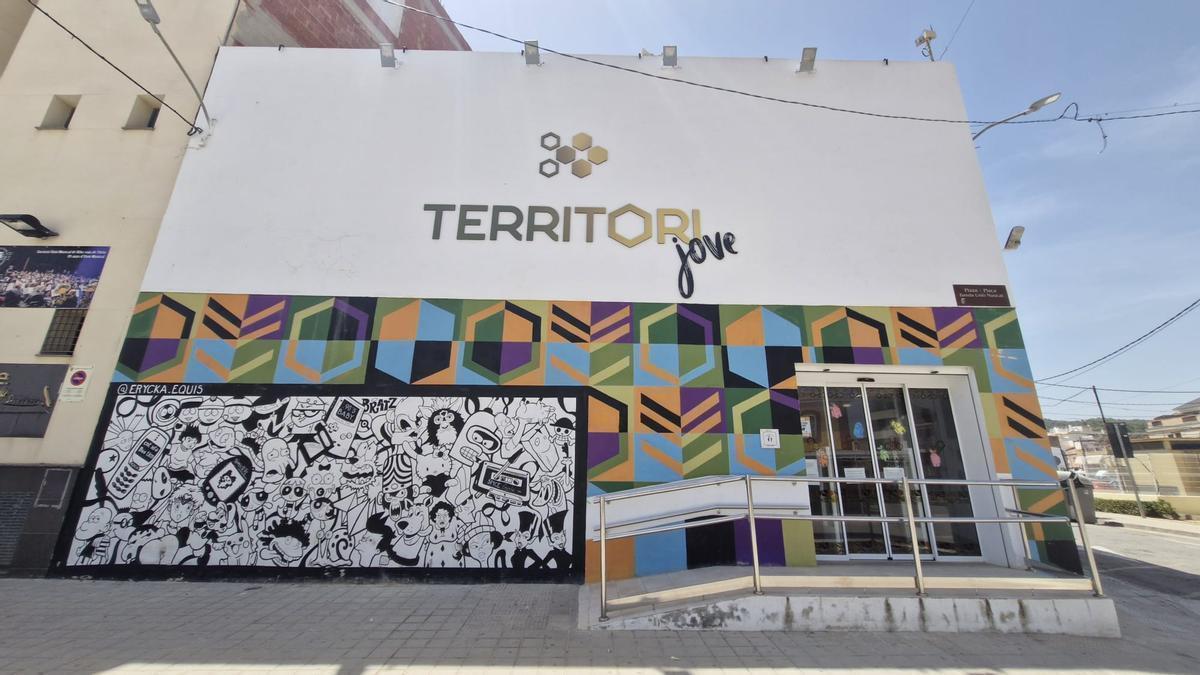 Territori Jove celebra tres años de actividad y se consolida como el espacio juvenil de referencia en la localidad.