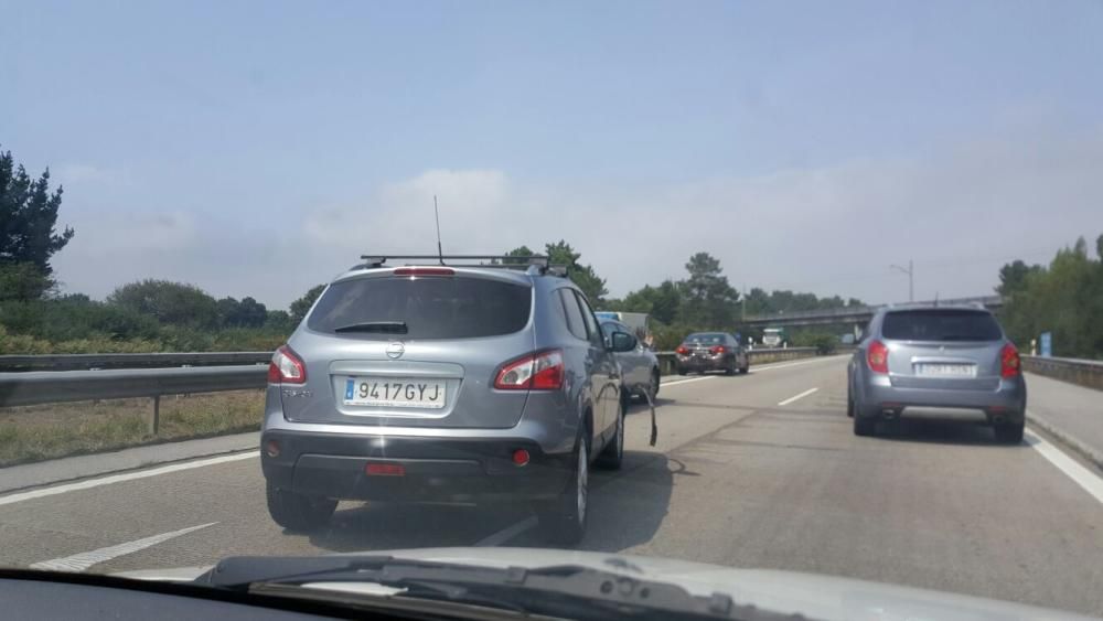 Un accidente en la "Y" provoca varios kilómetros de atasco en dirección Gijón