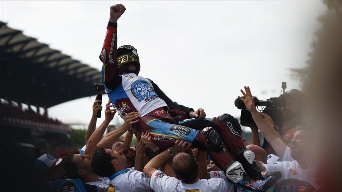 Álex Márquez eufórico tras su primer Mundial de Moto2