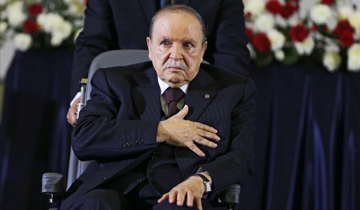 zentauroepp46907228 bouteflika190210190551