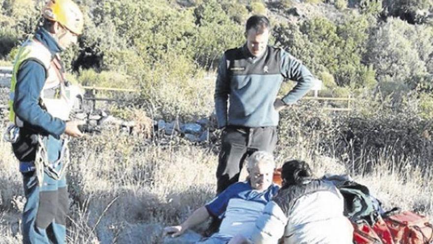 La Guardia Civil rescata a ocho montañeros y cinco barranquistas