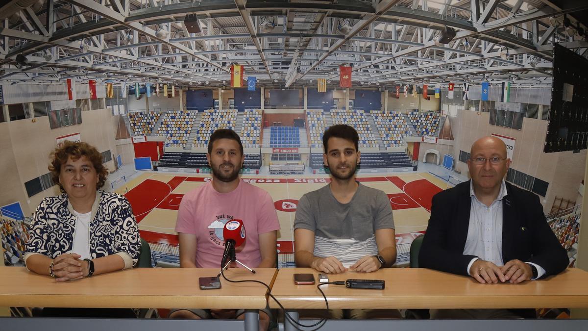 Concha Cameo, Carlos Perena, Jorge Palos y José Ramón Moreno, durante la rueda de prensa ofrecida este miércoles.