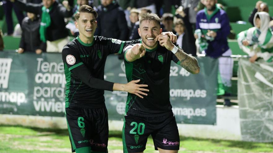 El Córdoba CF gana también en Antequera y se acerca al segundo puesto