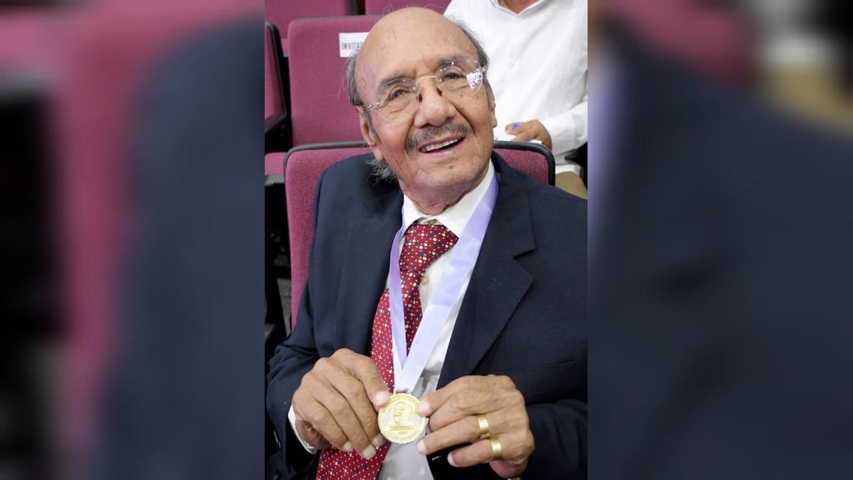 Mario López Hernández.