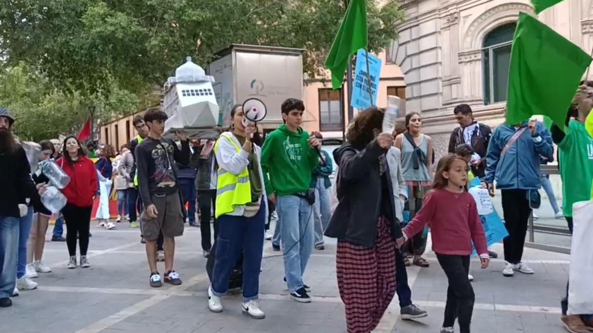 VÍDEO | Así ha sido la manifestación de Joventut Pel Clima Mallorca reclamando medidas contra el cambio climático