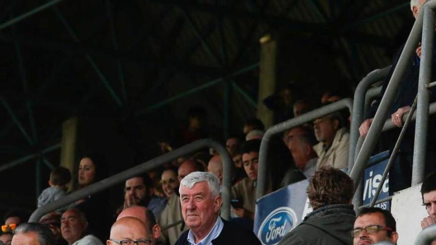 Aficionados en el partido de play-off de la pasada campaña.