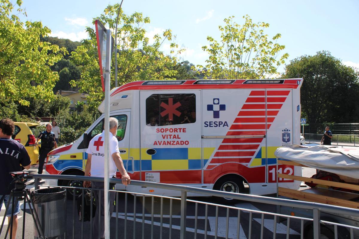 Así fue el rescate del hombre de 80 años desparecido en Laviana, encontrado esta mañana Así fue el rescate del hombre de 80 años desparecido en Laviana, encontrado esta mañana
