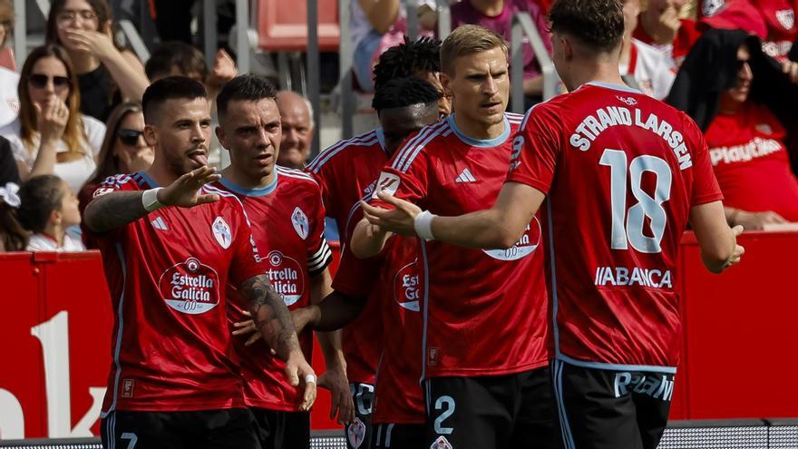 Los jugadores del Celta celebran uno de los tantos de esta tarde.