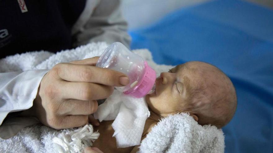 Evacuación contra reloj de los bebés en incubadoras del hospital de Alepo
