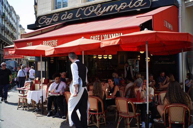 Crónica desde París, la ciudad que convirtió sus calles en un salón