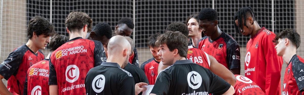 Serna da instrucciones durante un tiempo muerto