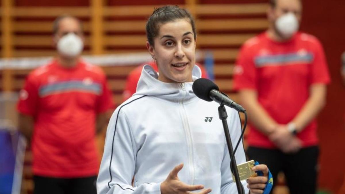 Carolina Marín interviene durante el acto de homenaje tras su victoria