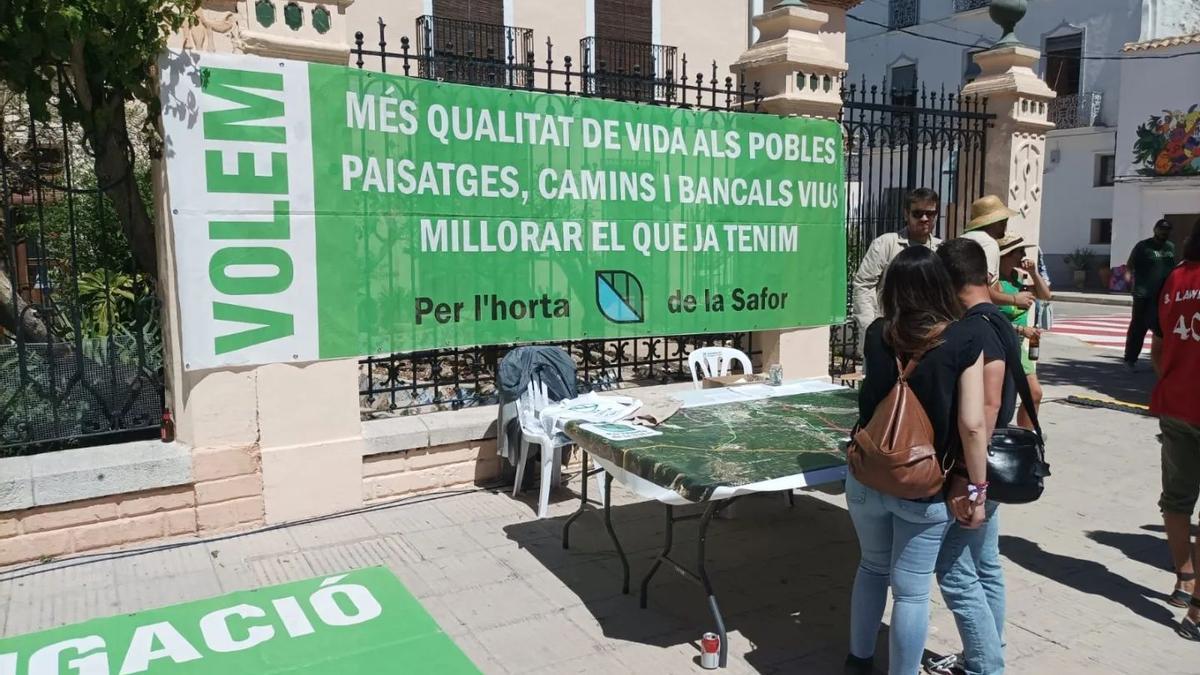 Un acto de la Plataforma per l'Horta contra la CV-60.