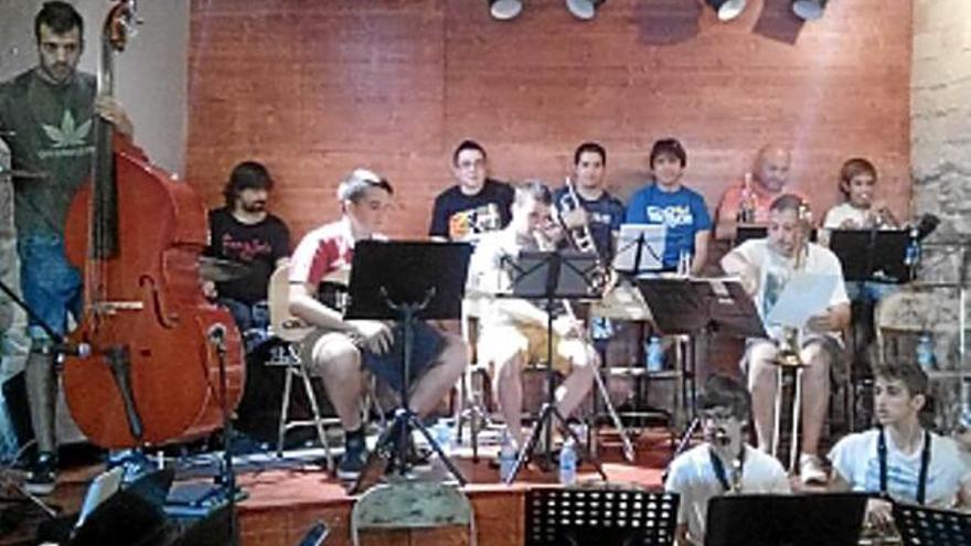 La Firabar Big Band estrena un tema de Nadal