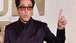 Robert Downey Jr. Poses For A Picture On The Red Carpet Of The 81St Annual Golden Globe Awards At The Beverly Hilton Hotel. Photo: C Flanigan/Imagespace Via ZUMA