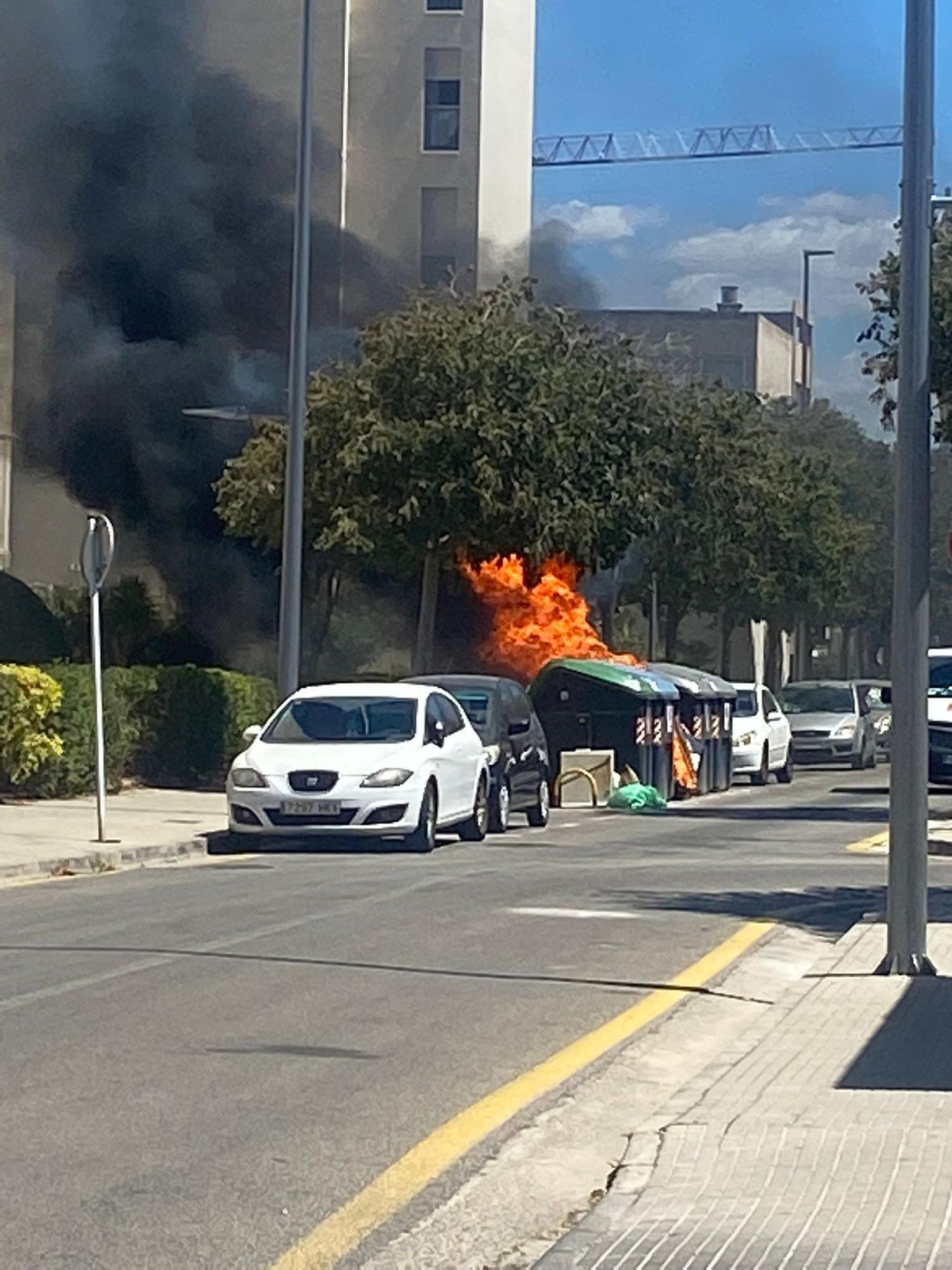 Oleada de incendios intencionados de contenedores en Palma