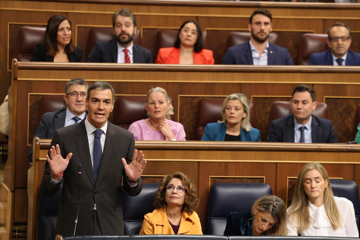 Sánchez nega finançament il·legal al PSOE i Feijóo li retreu que vegi els treballadors com a «caixers»