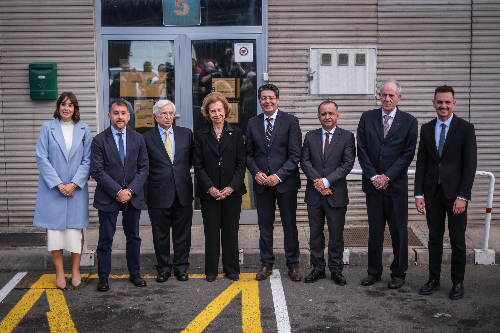 La Reina Emérita Doña Sofía los Bancos de Alimentos de Santa Cruz de Tenerife y La Palma