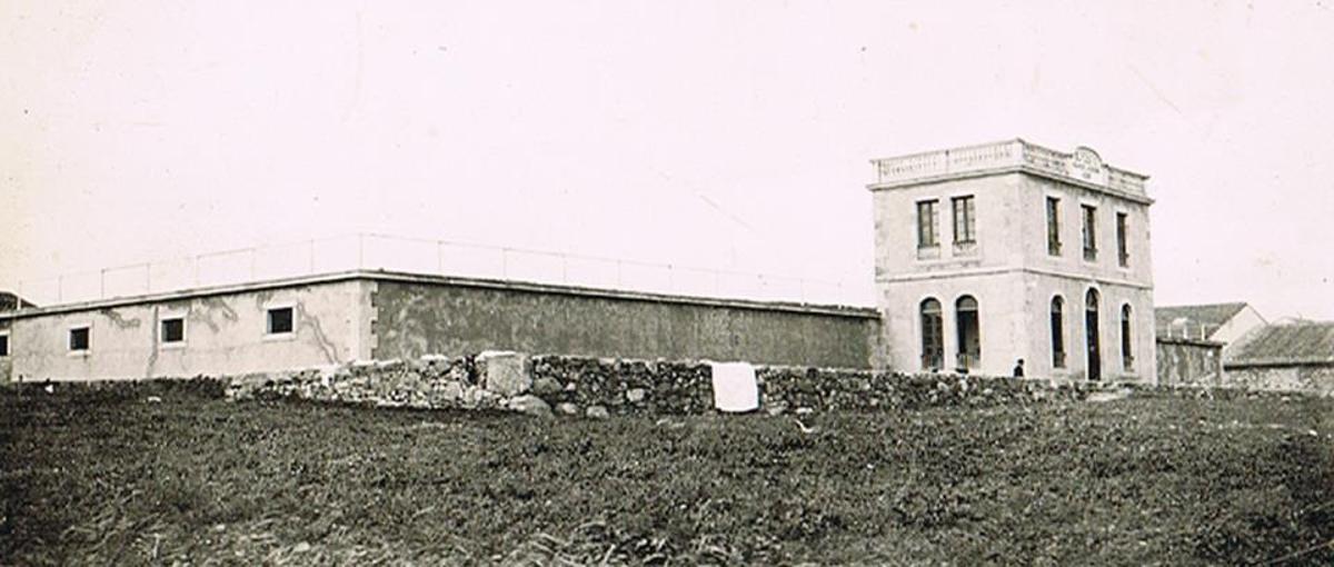 Primer depósito de agua de la ciudad, en la Vereda del Polvorín