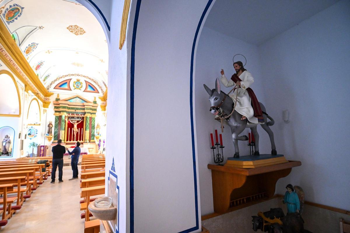 El sacerdote de Crevillent que pintó los frescos de la iglesia de La Marina en Elche