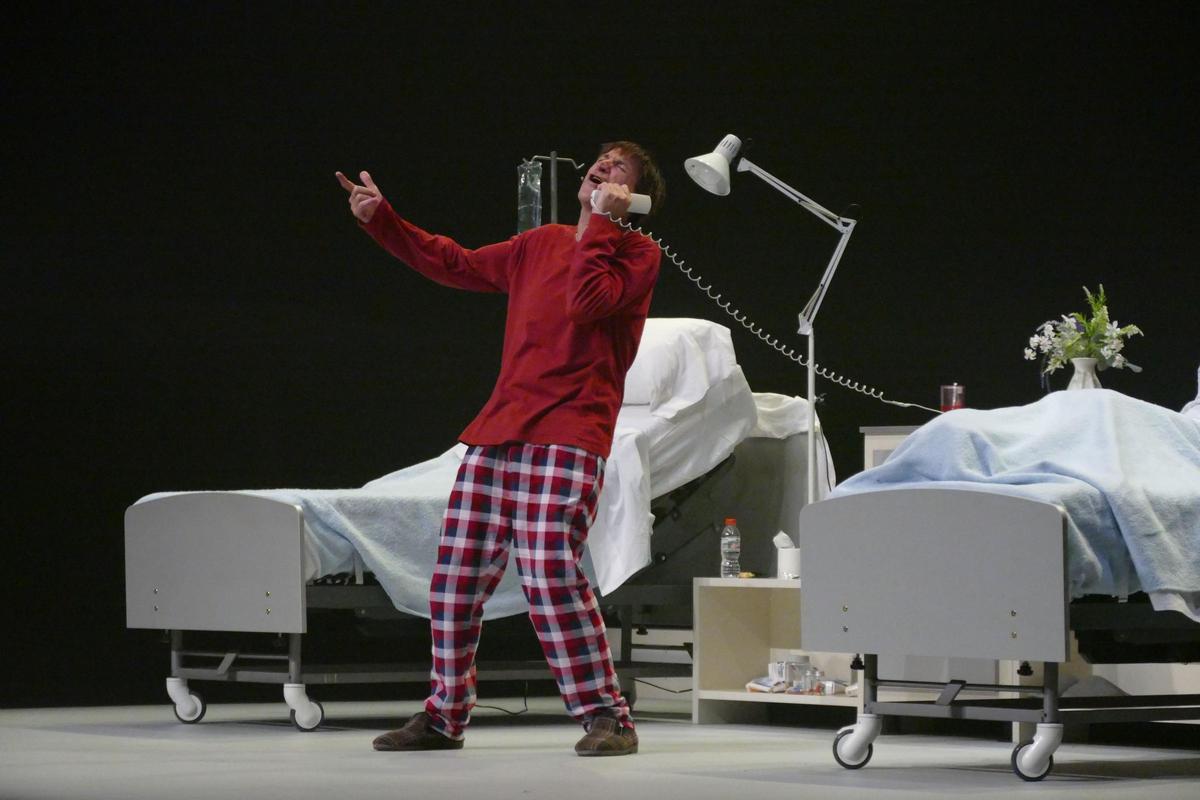 EN IMATGES | Albert Pla i Peyu omplen de rialles el Teatre Municipal El Jardí de Figueres amb 'Hamlet'
