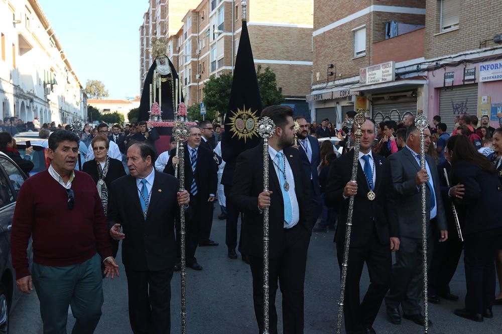 La procesión de la cofradía no agrupada de la Encarnación y el Despojado iniciaba su recorrido desde el ''tinglao'' de Dos Hermanas