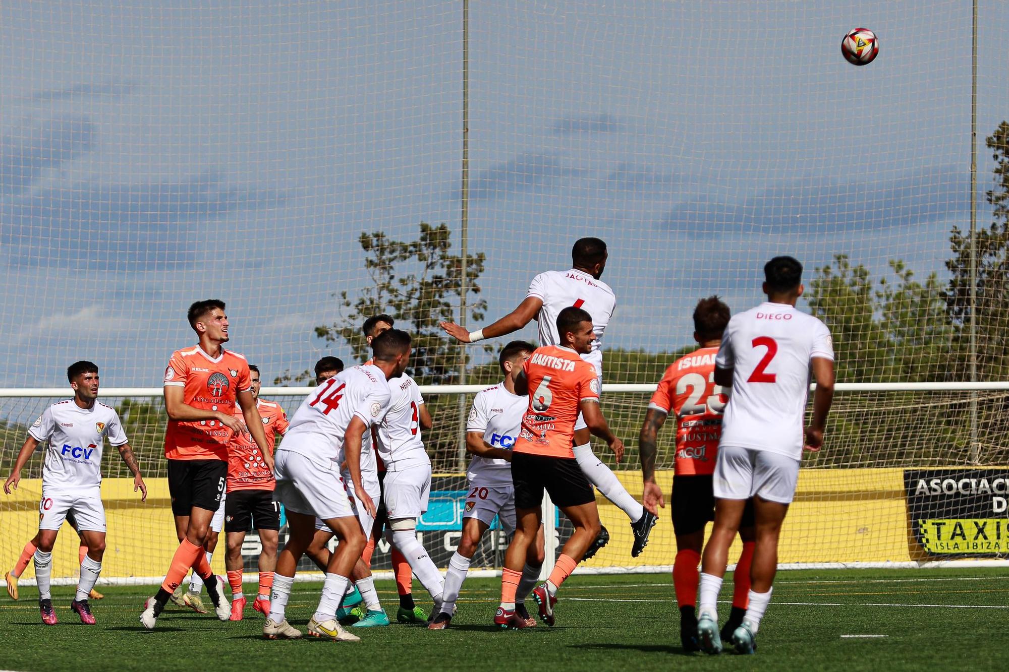 Las fotos del partido entre la Penya Independent y el Terrassa