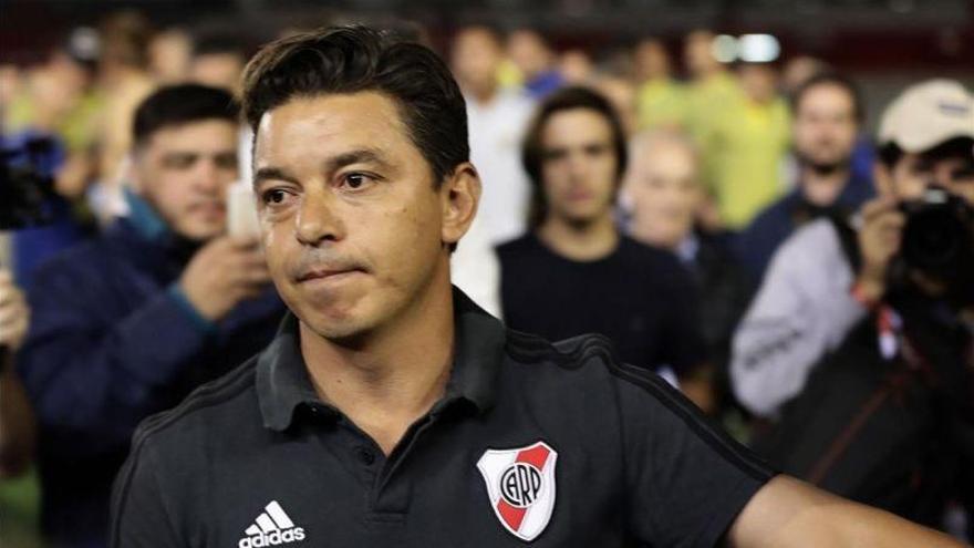 &quot;Jugar la Libertadores a 10.000 kilómetros es una vergüenza&quot;, dice el técnico de River