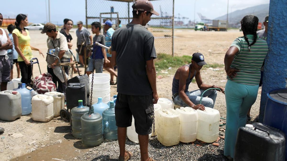 venezuela falta de agua 2019-03-13t180942z 1633735287 rc1387350b10 rtrmadp 3 venezuela-politics-waterjp