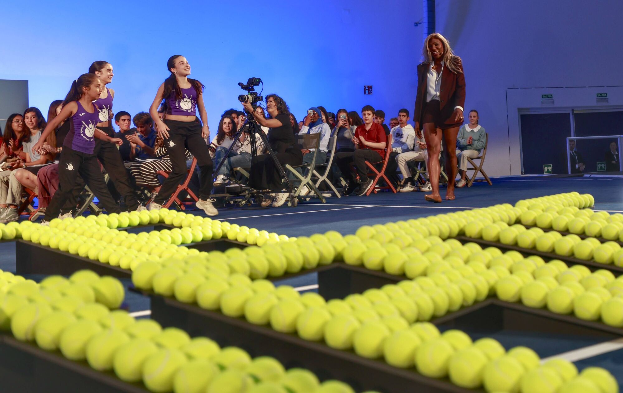 EN IMÁGENES: Encuentro de niños con Serena Williams en el Calatrava de Oviedo