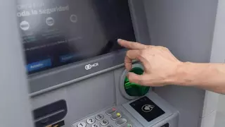 La desconocida tecla del cajero que evitará que te estafen