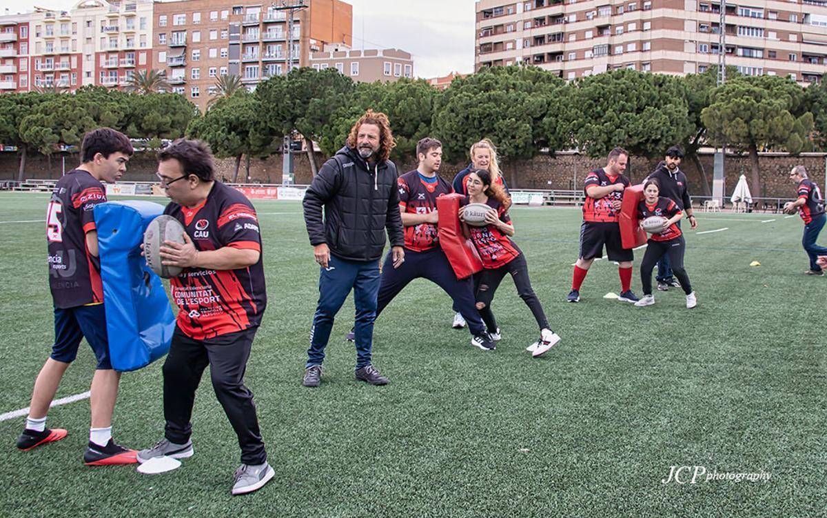 Las prácticas del equipo de CAU de rugby inclusivo