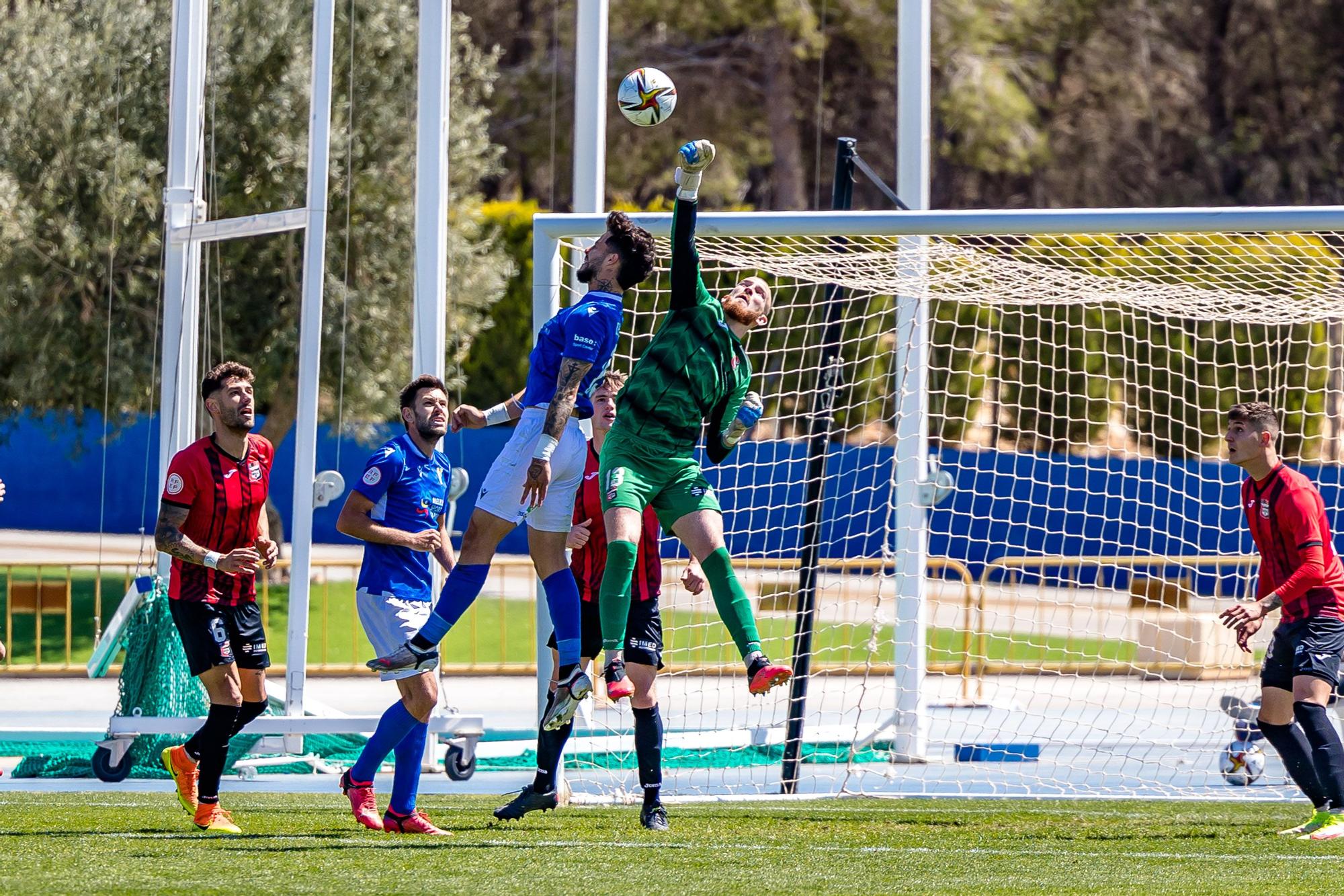 La Nucía gana por 2 - 0 al Melilla este domingo y se mantiene líder en la clasificación.