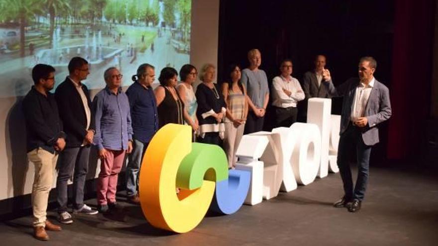 L&#039;acte públic es va fer ahir al vespre al teatre municipal.