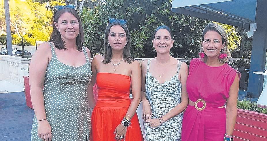 Imagen Pepa Vilaire,Lidia Carrasco, Laura Llorente y Ma Jos Garca.jpg