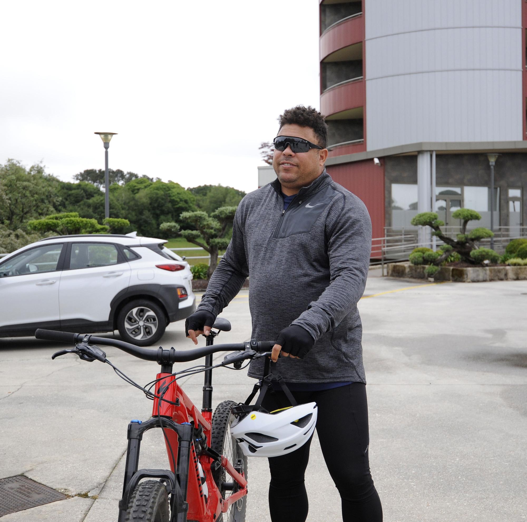 Ronaldo realizó el Camino de Invierno en bicicleta eléctrica.