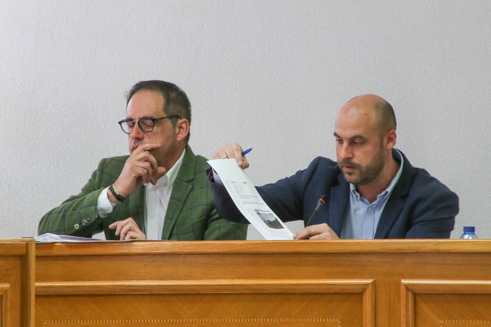 El gobierno en minoría de José Manuel Dolón ya cuenta con su primer presupuesto tras dos años y medio de mandato tras lograr el respaldo de los grupos de la oposición Sueña Torrevieja y Ciudadanos. El