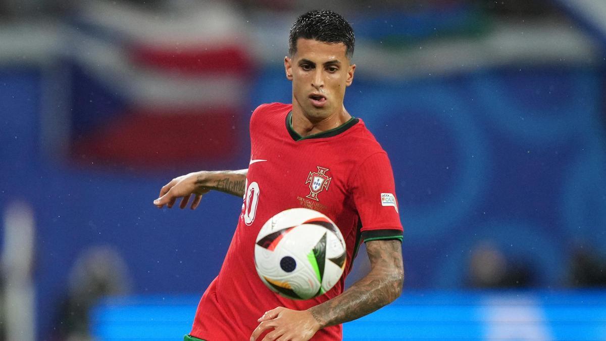 Cancelo jugó contra República Checa, Félix no